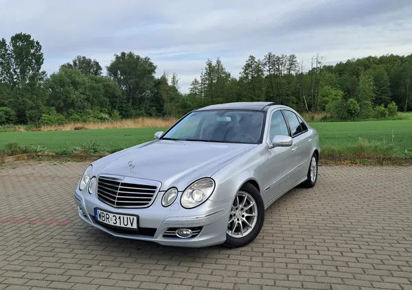 samochody osobowe Mercedes-Benz Klasa E cena 34900 przebieg: 271000, rok produkcji 2007 z Białobrzegi